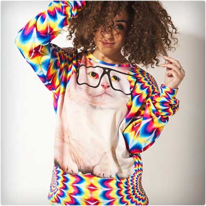 spectacular psychedelic cat sweater