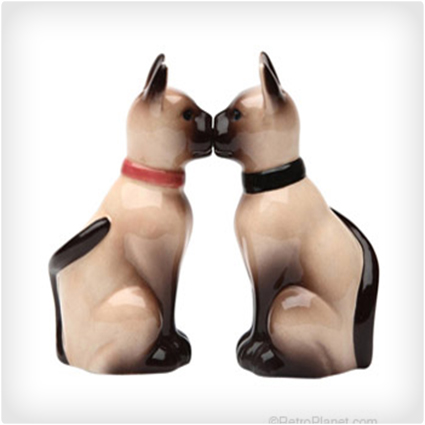 Siamese Cats Salt and Pepper Shakers