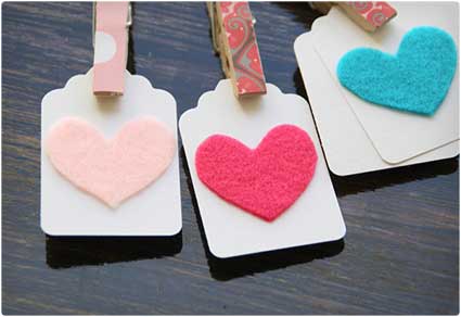 Felt-Heart-Valentine-Gift-Tags