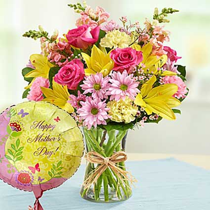 Bouquet-and-Balloon-for-Mom