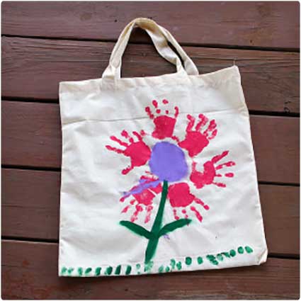 Handprint-Flower-Bags