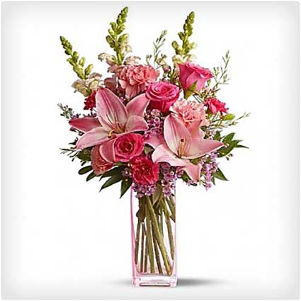 Pretty-in-Pink-Mother's-Day-Bouquet