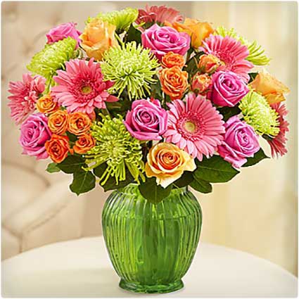 Vibrant-Blooms-Bouquet