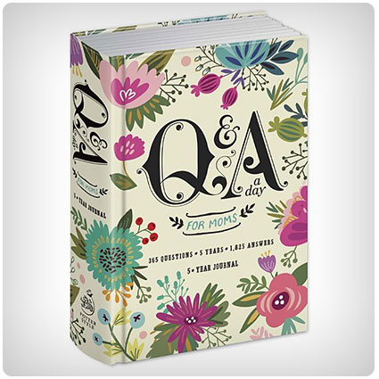 Q&A a Day for Moms 5-Year Journal