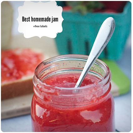 Homemade Strawberry Jam and Free Labels