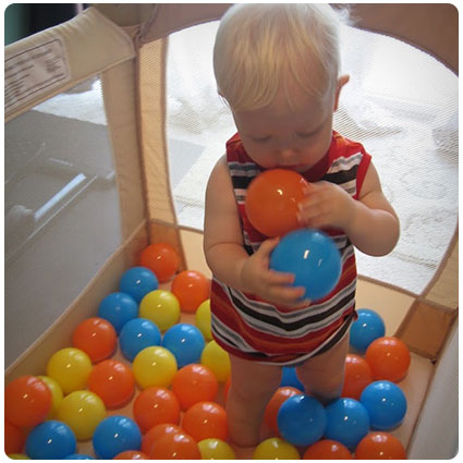 Diy Create an Easy Ball Pit at Home