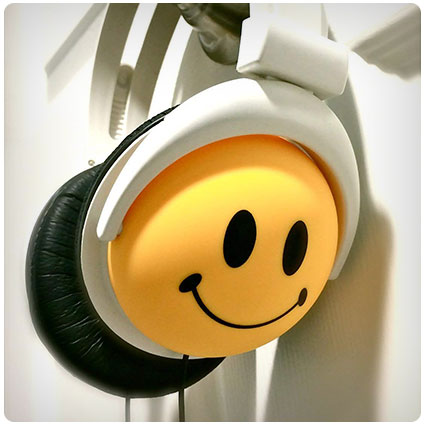 Happy Canz Smiley Face Emoji Headphones