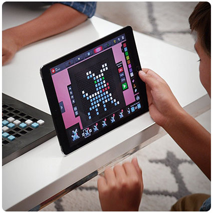 Mattel Bloxels Build Your Own Video Game