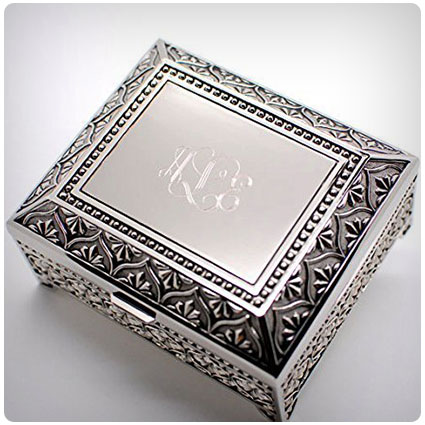 Newfavors Personalized Jewelry Box