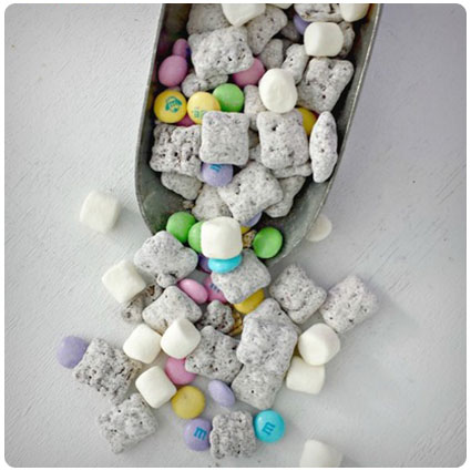 Diy Easter Muddy Buddies