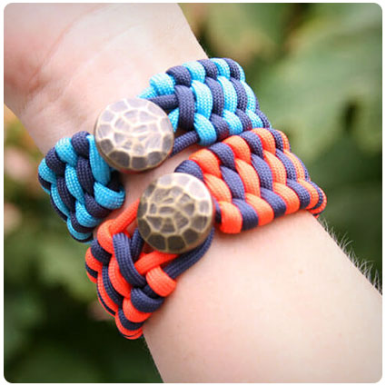 Learn How to Make Paracord Bracelets