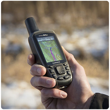 Garmin with High-Sensitivity GPS and GLONASS Receiver