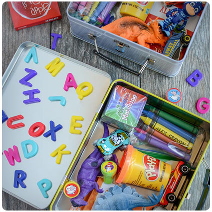 How to Make A Busy Box for Toddlers