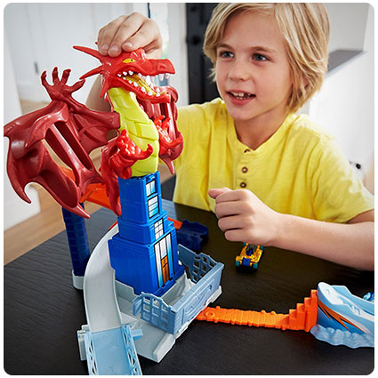 Hot Wheels Dragon Blast Playset